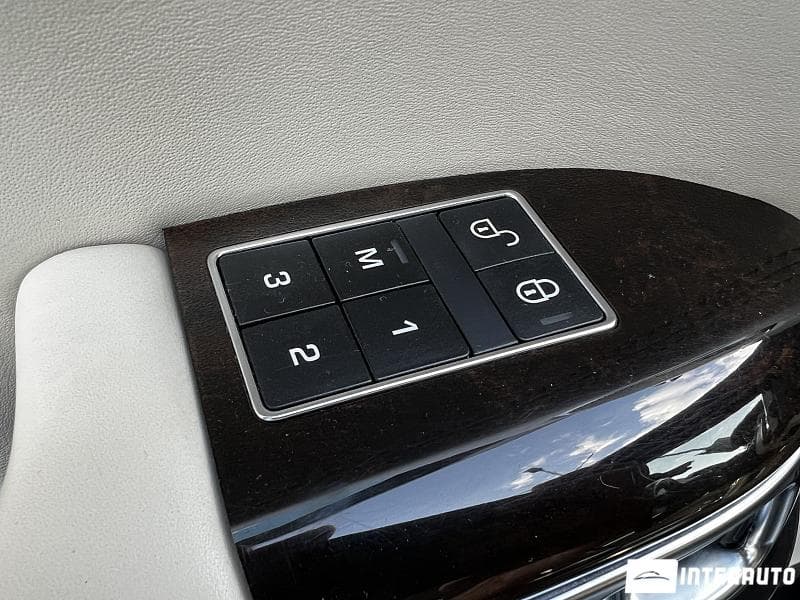 Land Rover Range Rover Vogue 2013 — Миниатюра 15