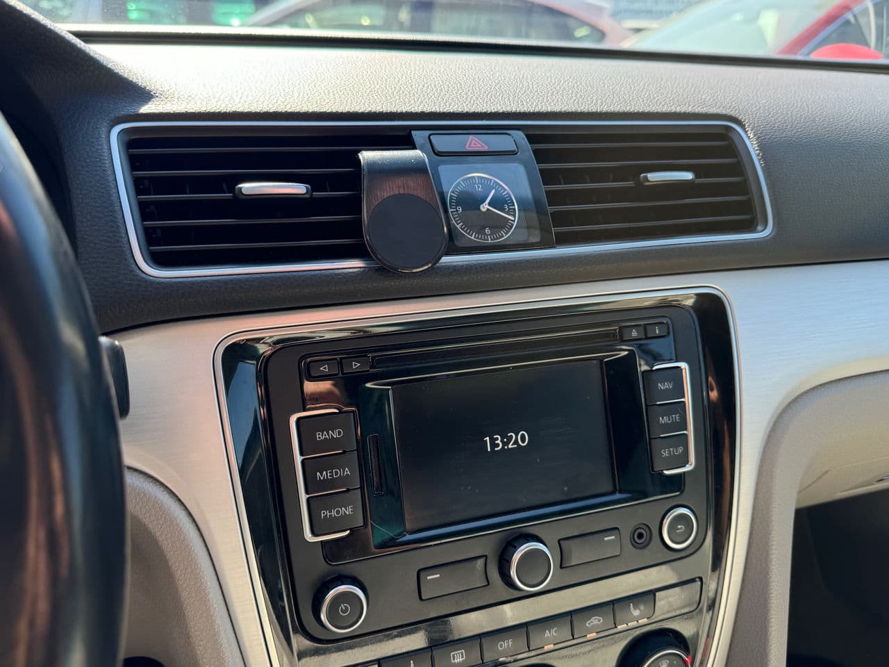 Volkswagen Passat 2012 — Миниатюра 12