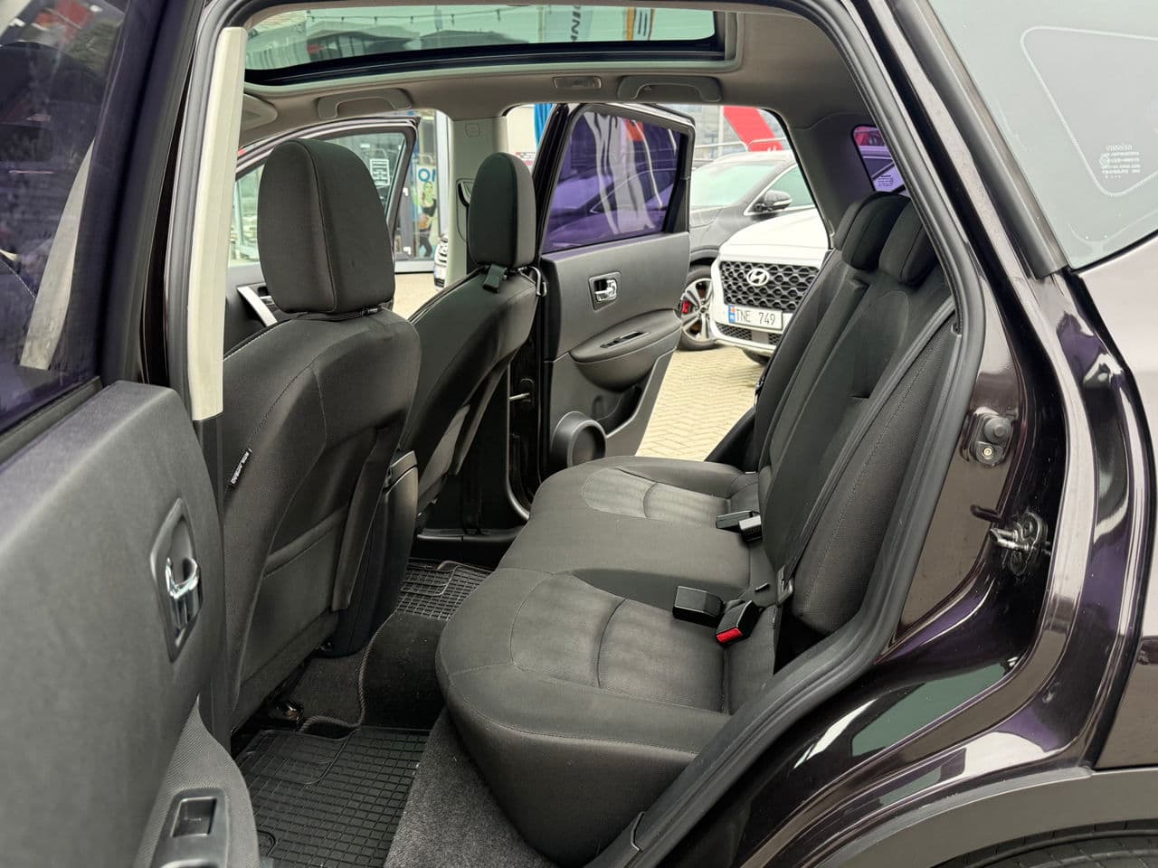 Nissan Qashqai 2011 — Миниатюра 12