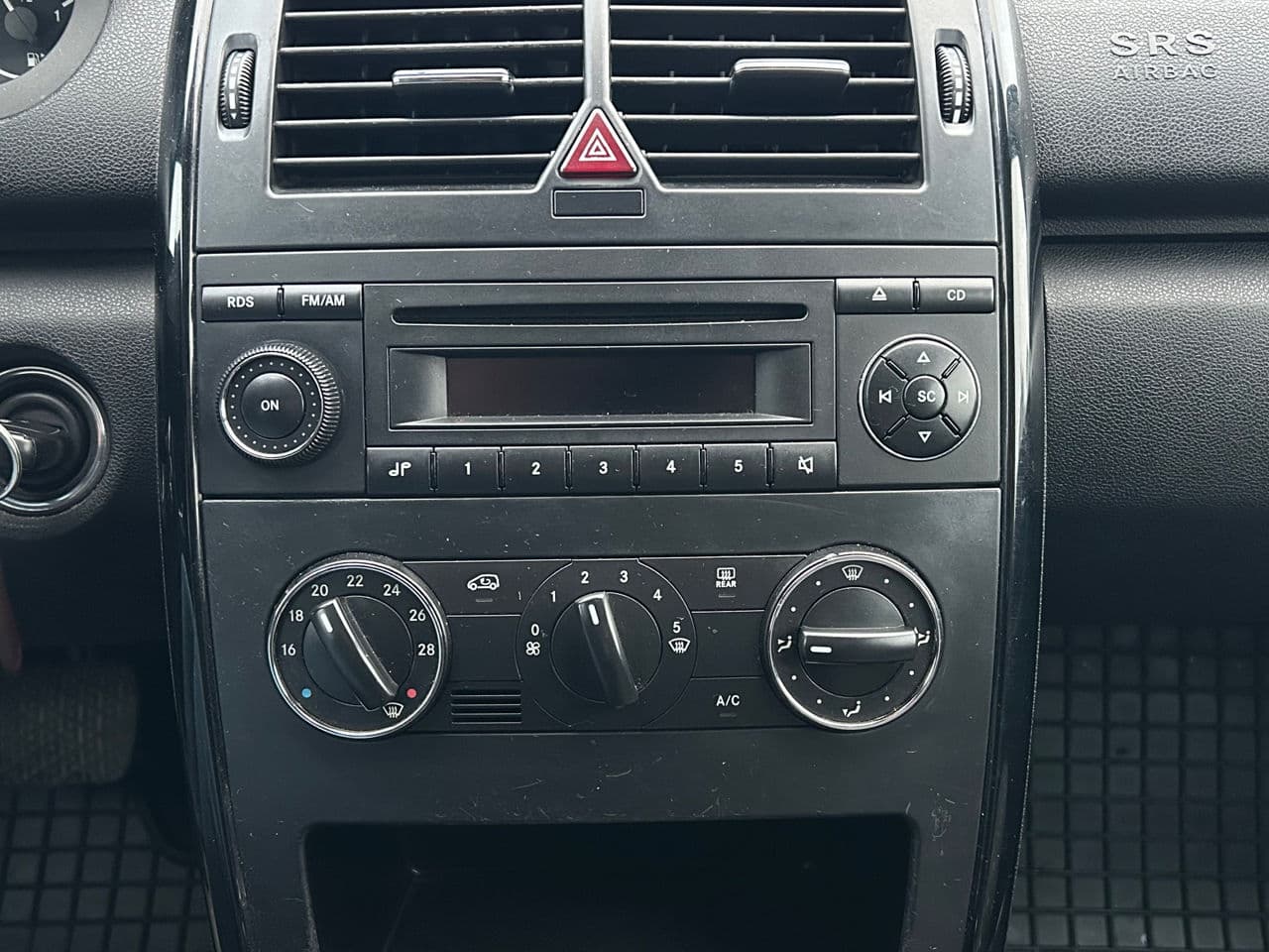 Mercedes A 150 2008 — Миниатюра 12