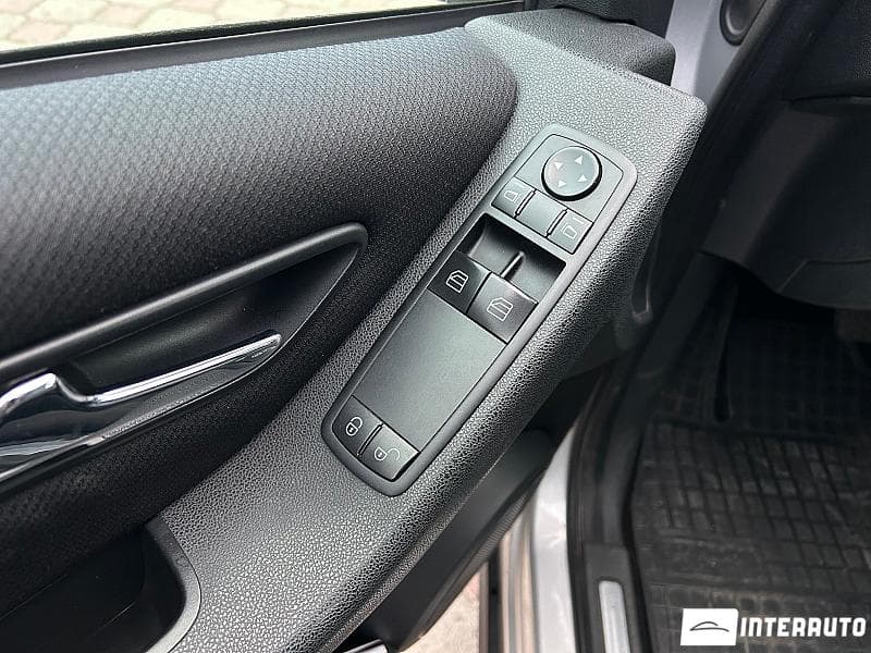Mercedes A 150 2008 — Миниатюра 6