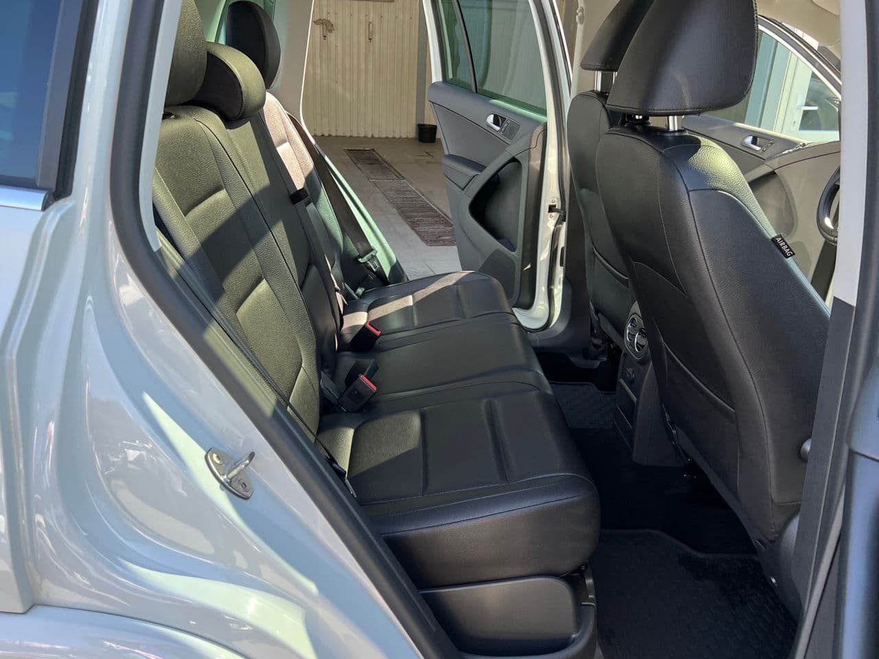Volkswagen Tiguan 2016 — Миниатюра 16