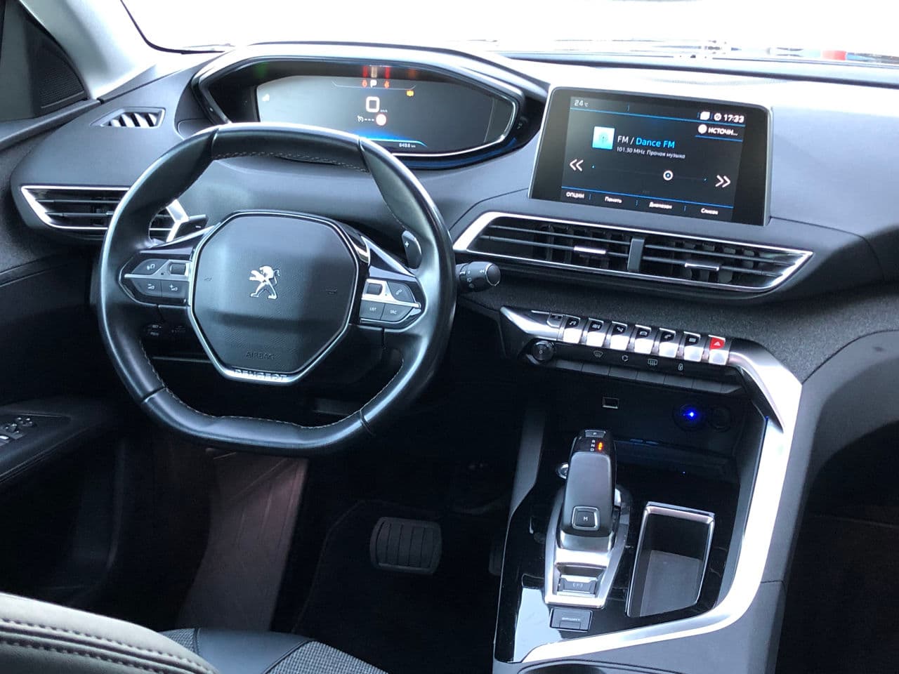 Peugeot 3008 2019 — Миниатюра 10