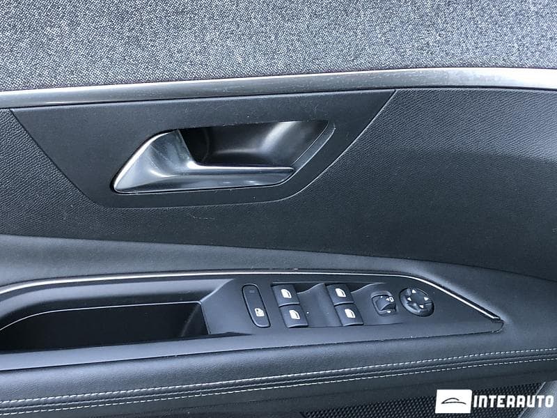 Peugeot 3008 2019 — Миниатюра 20