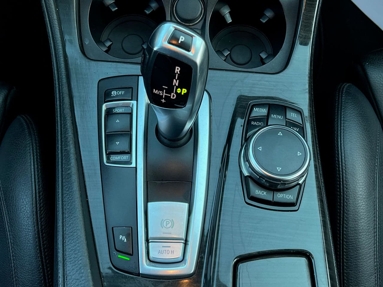 BMW 520 2015 — Миниатюра 14