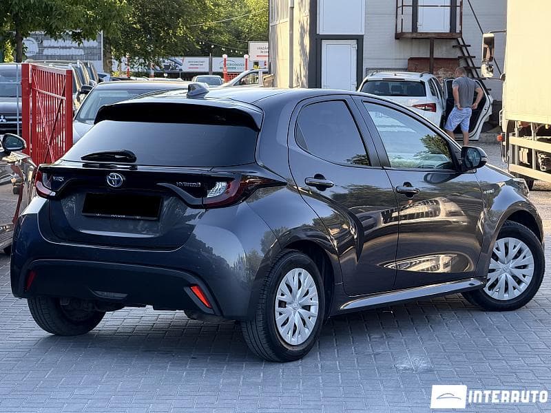 Toyota Yaris 2020 — Миниатюра 3