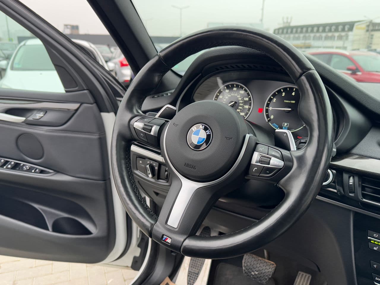BMW X5 4.0e 2018 — Миниатюра 8