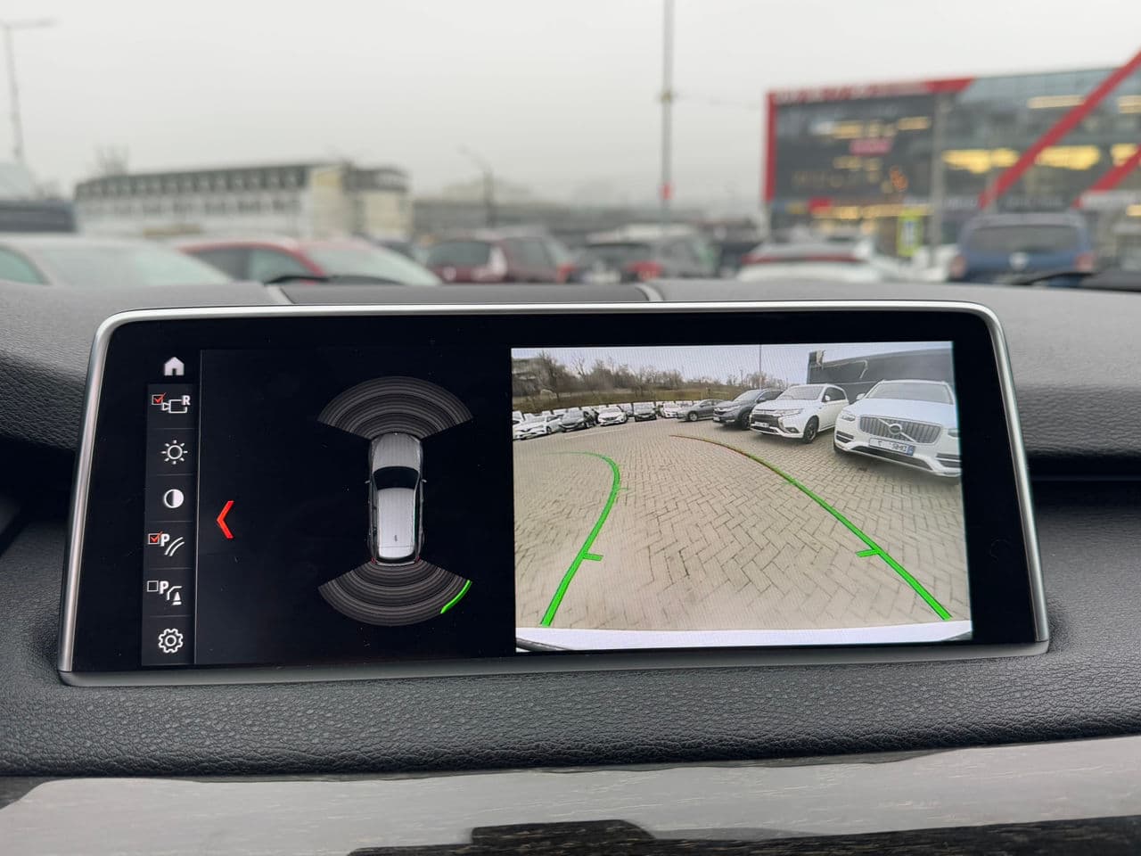 BMW X5 4.0e 2018 — Миниатюра 10