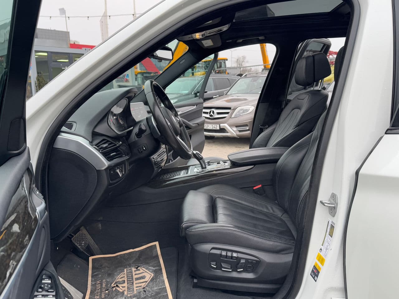 BMW X5 4.0e 2018 — Миниатюра 6