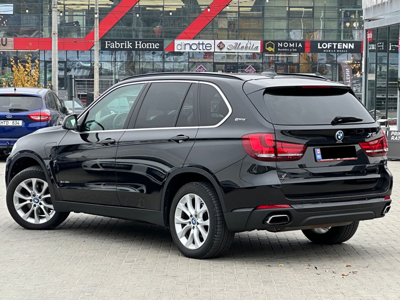 2017 BMW X5 4.0e — Miniatură 4