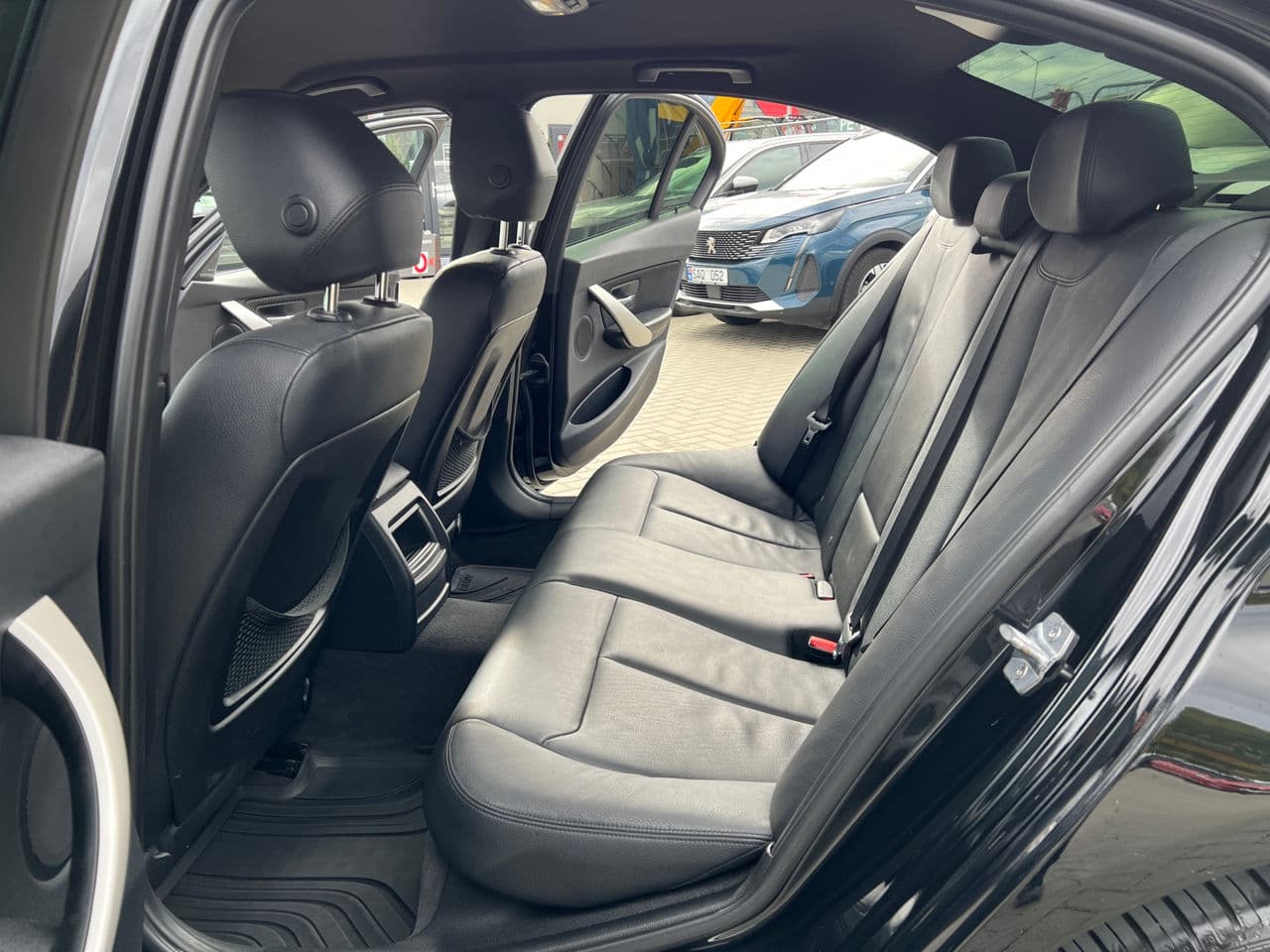 BMW 316 2013 — Миниатюра 12