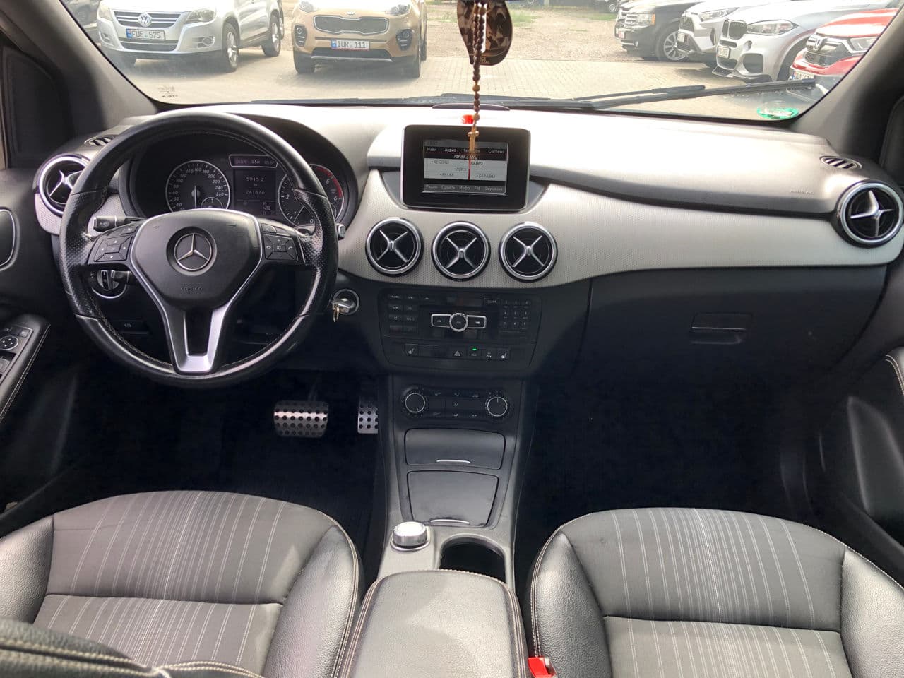 Mercedes B 180 2012 — Миниатюра 6
