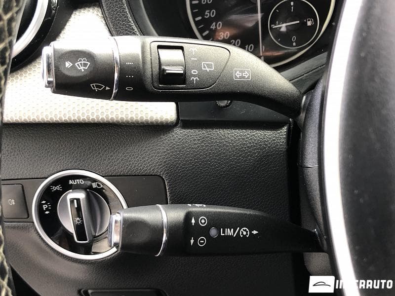 Mercedes B 180 2012 — Миниатюра 15