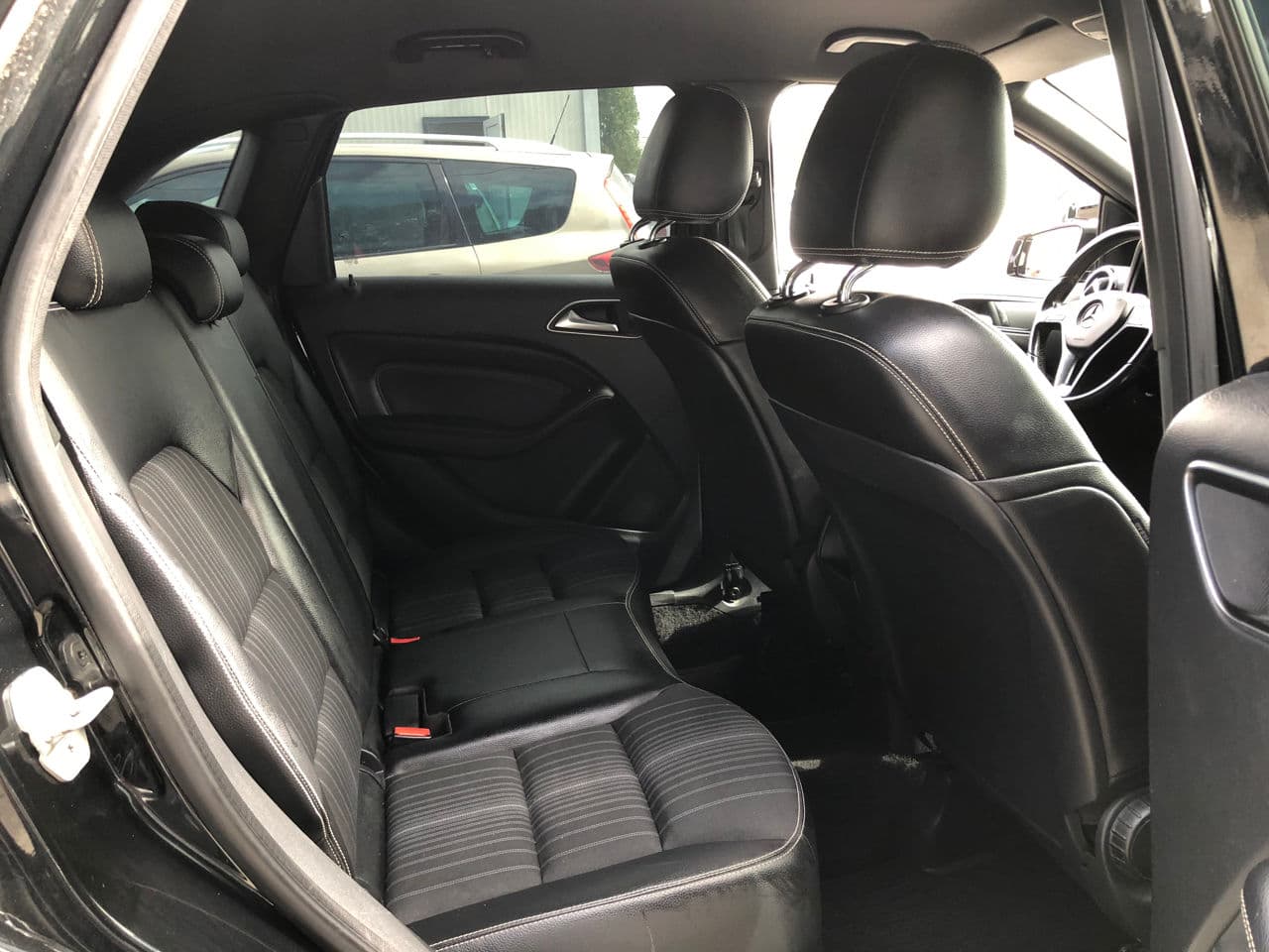 Mercedes B 180 2012 — Миниатюра 8