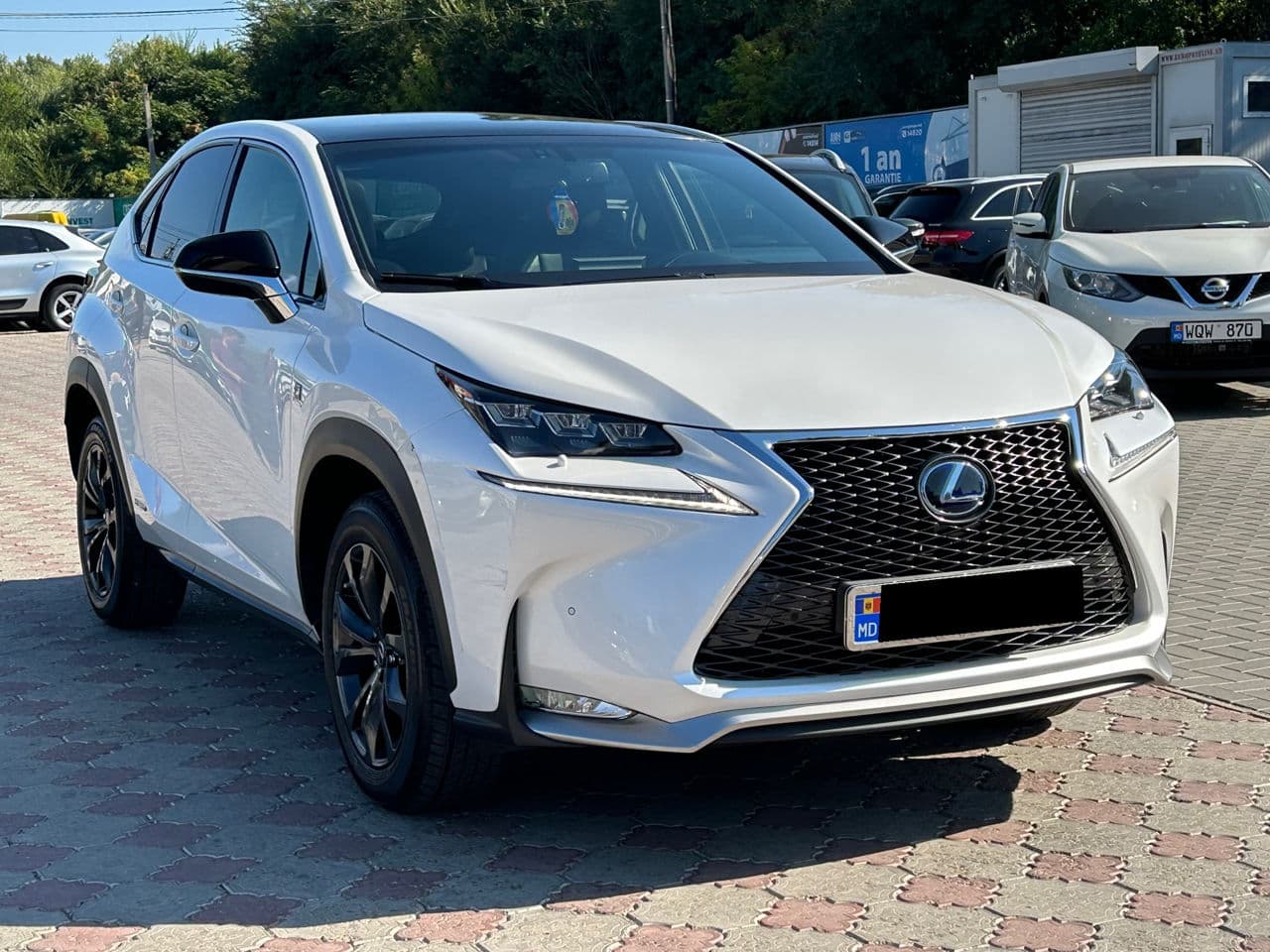 Lexus NX 300H 2018 — Миниатюра 4