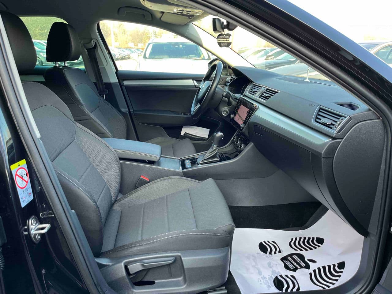 Skoda Superb 2018 — Миниатюра 18
