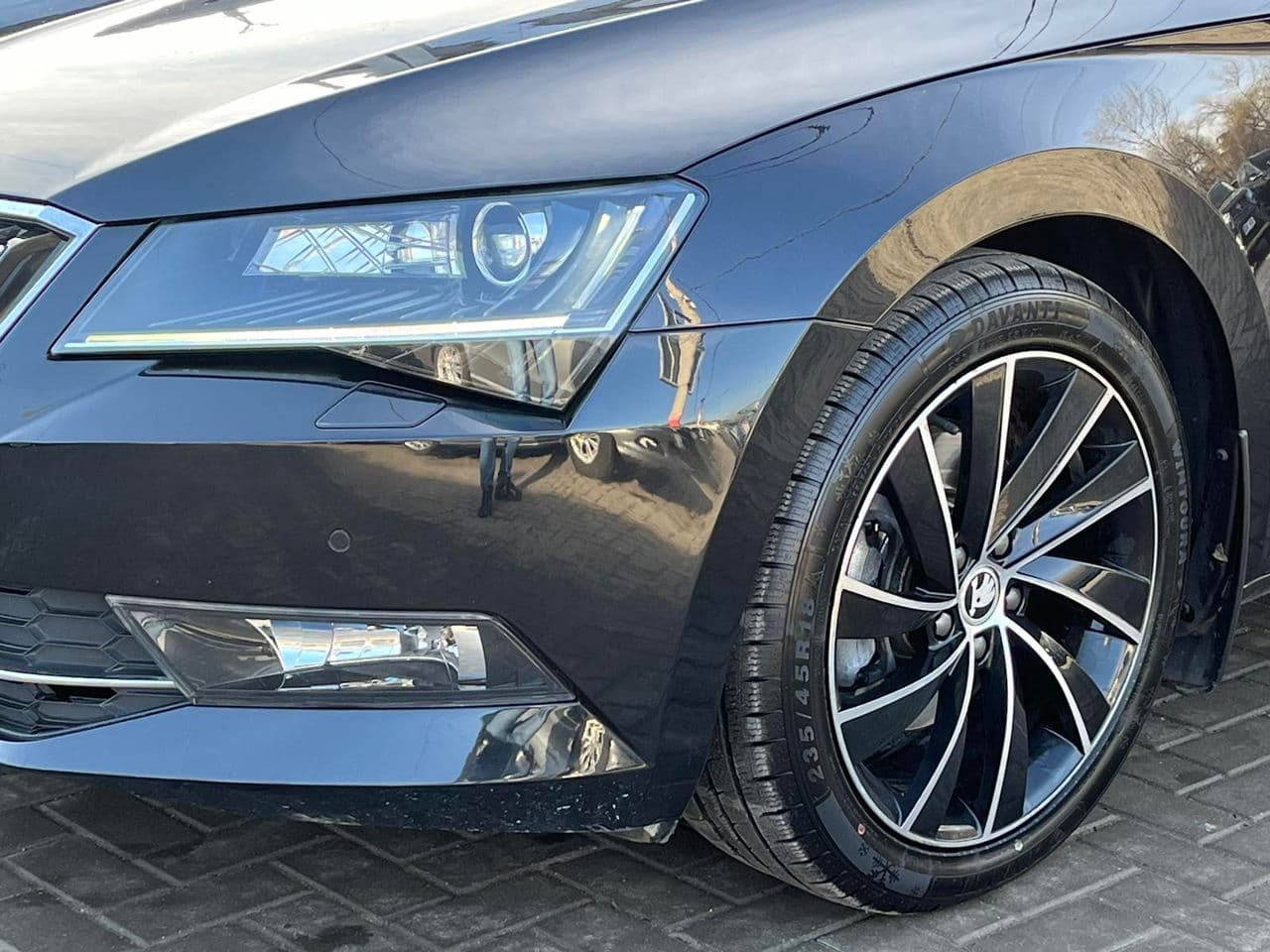 Skoda Superb 2018 — Миниатюра 5
