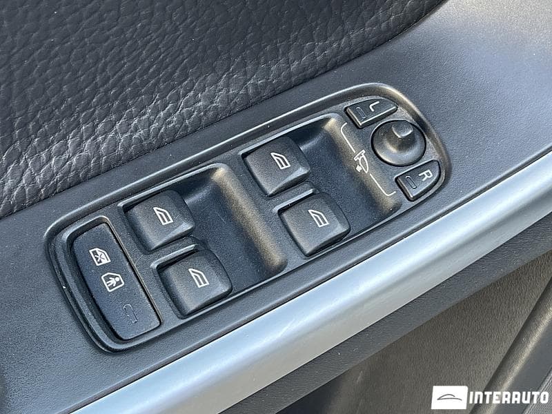 Volvo XC 60 2011 — Миниатюра 6