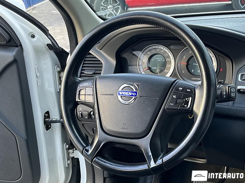 Volvo XC 60 2011 — Миниатюра 11