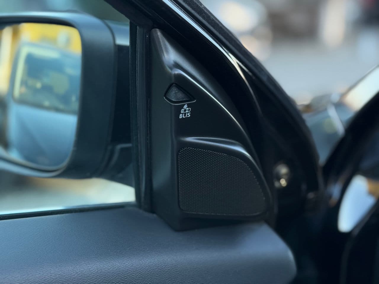 Volvo XC 60 2016 — Миниатюра 7