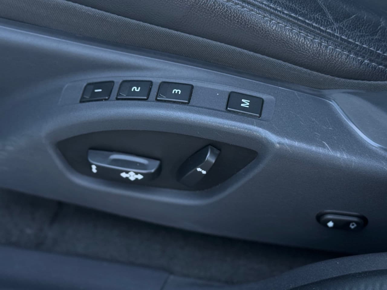 Volvo XC 60 2016 — Миниатюра 6