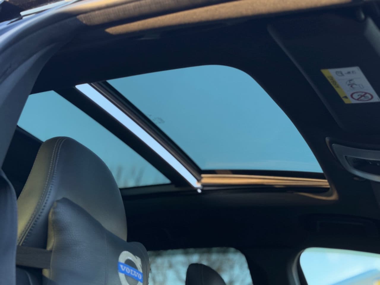 Volvo XC 60 2016 — Миниатюра 18