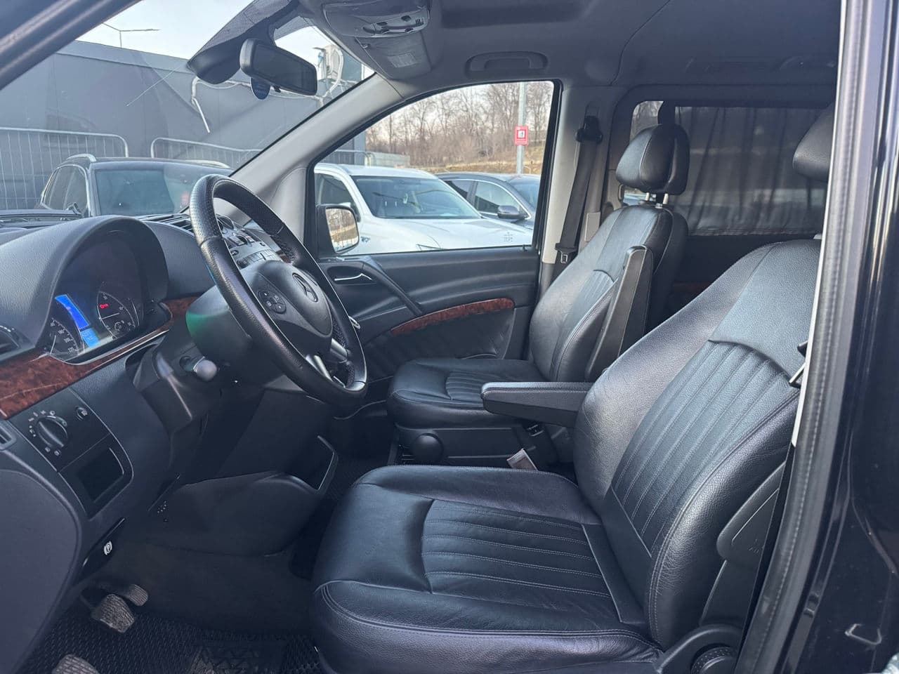 Mercedes Viano 2011 — Миниатюра 5