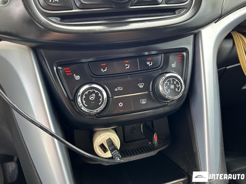 Opel Zafira 2015 — Миниатюра 13