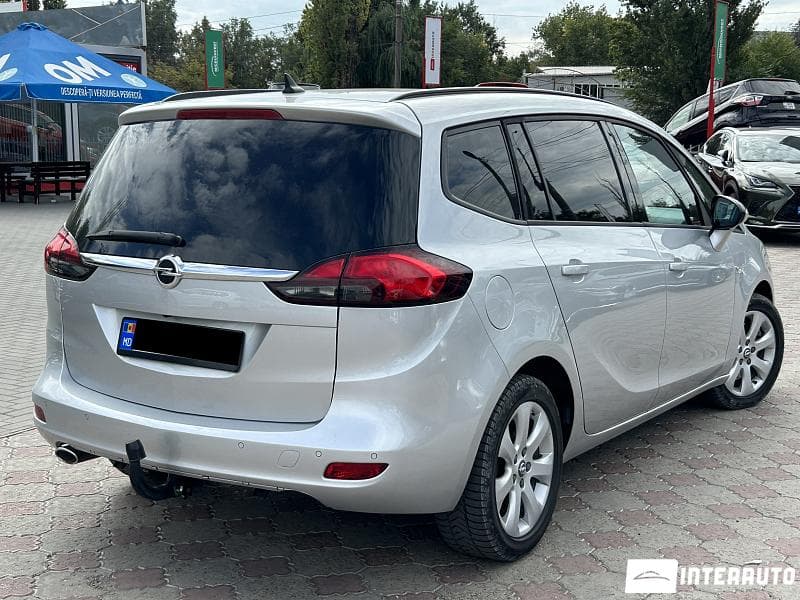 Opel Zafira 2015 — Миниатюра 3