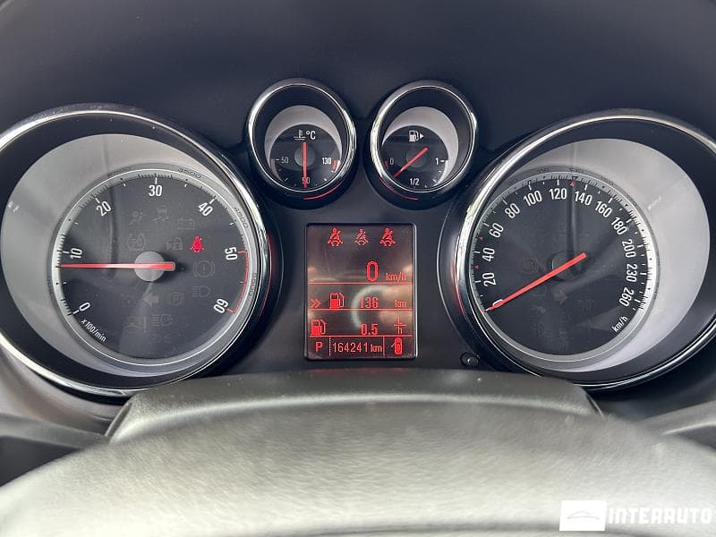 Opel Zafira 2015 — Миниатюра 11