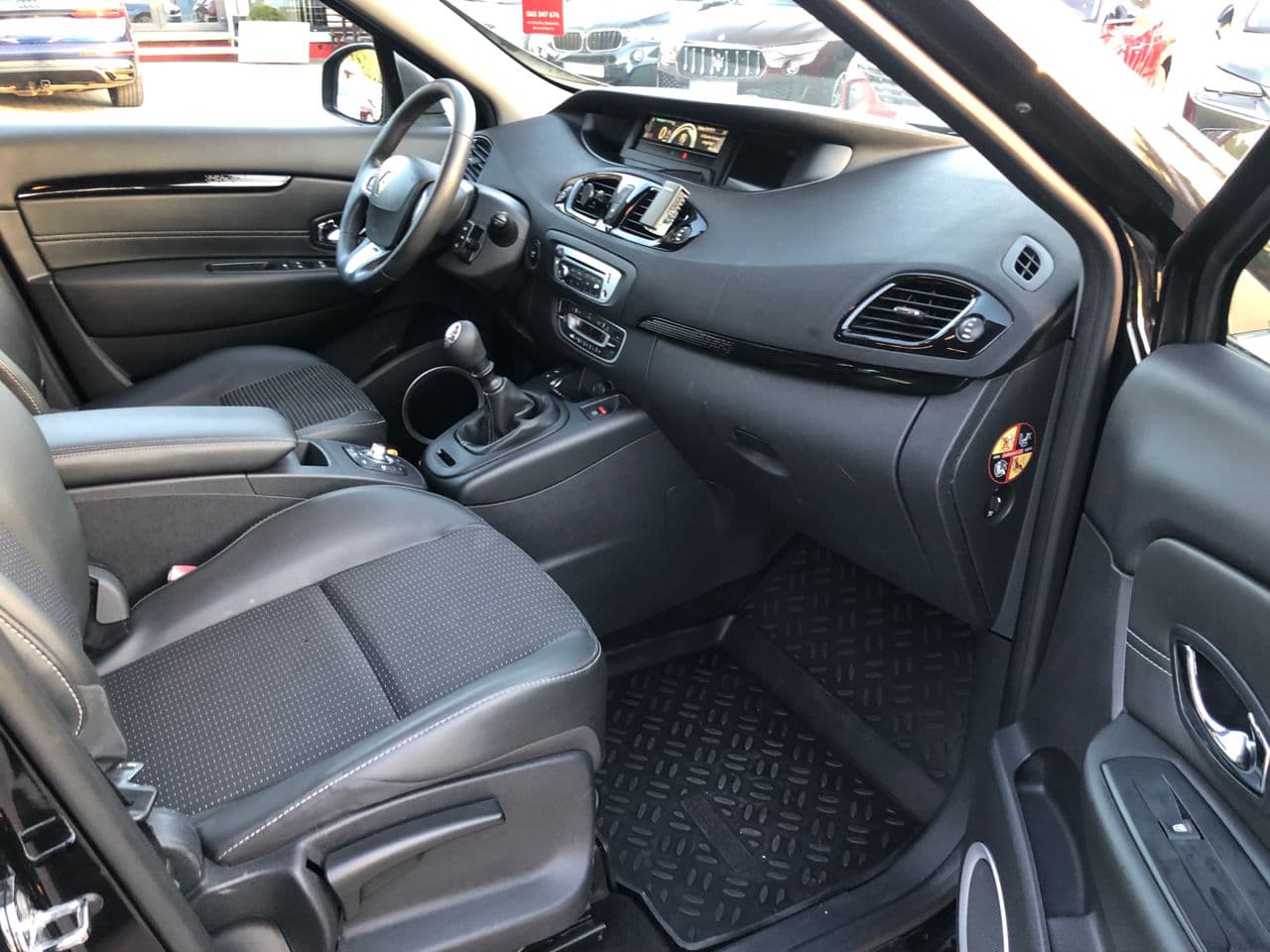 Renault Grand Scenic 2012 — Миниатюра 16