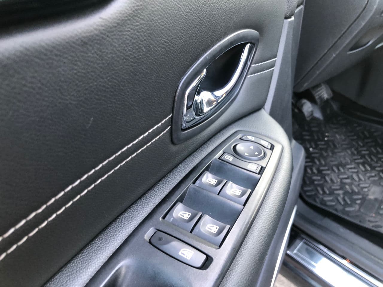 Renault Grand Scenic 2012 — Миниатюра 7