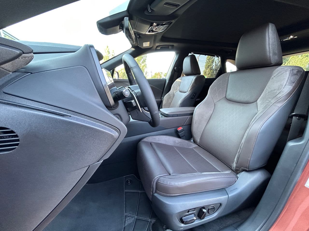 Lexus RX 450h 2023 — Миниатюра 6