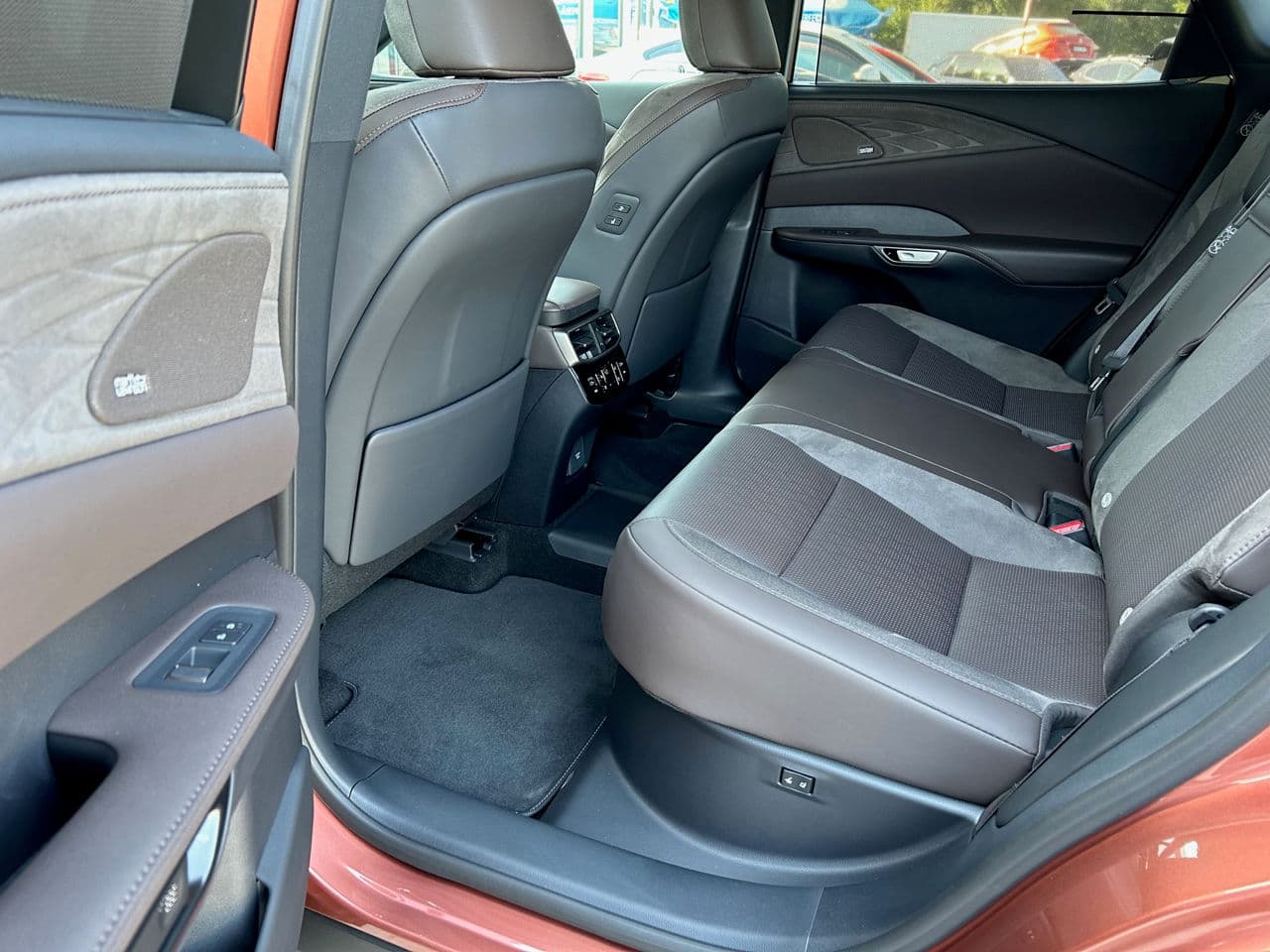 Lexus RX 450h 2023 — Миниатюра 20