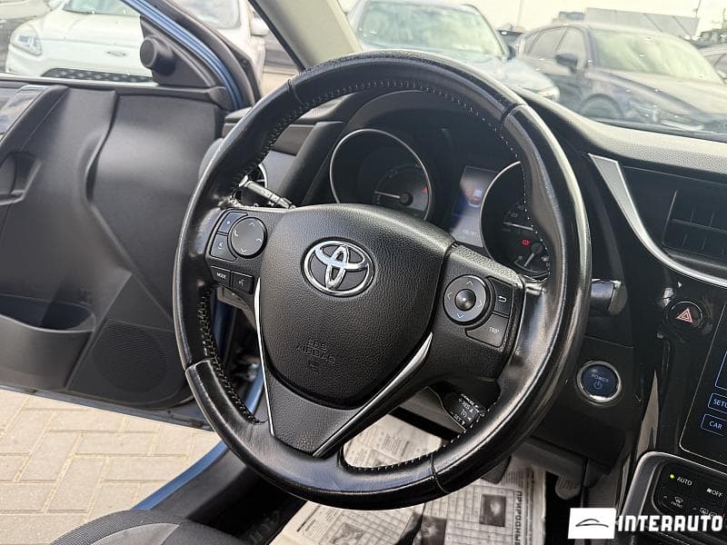 Toyota Auris 2016 — Миниатюра 7