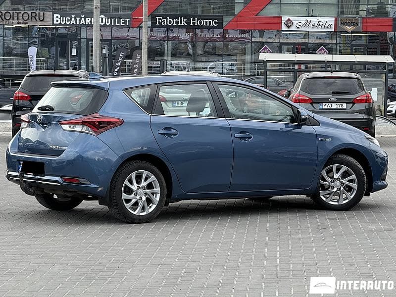 Toyota Auris 2016 — Миниатюра 3