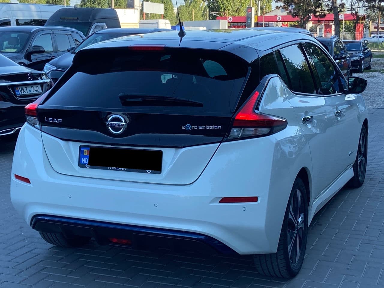 Nissan Leaf 2018 — Миниатюра 2