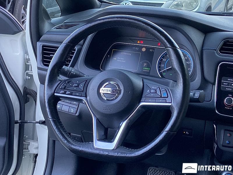 Nissan Leaf 2018 — Миниатюра 11