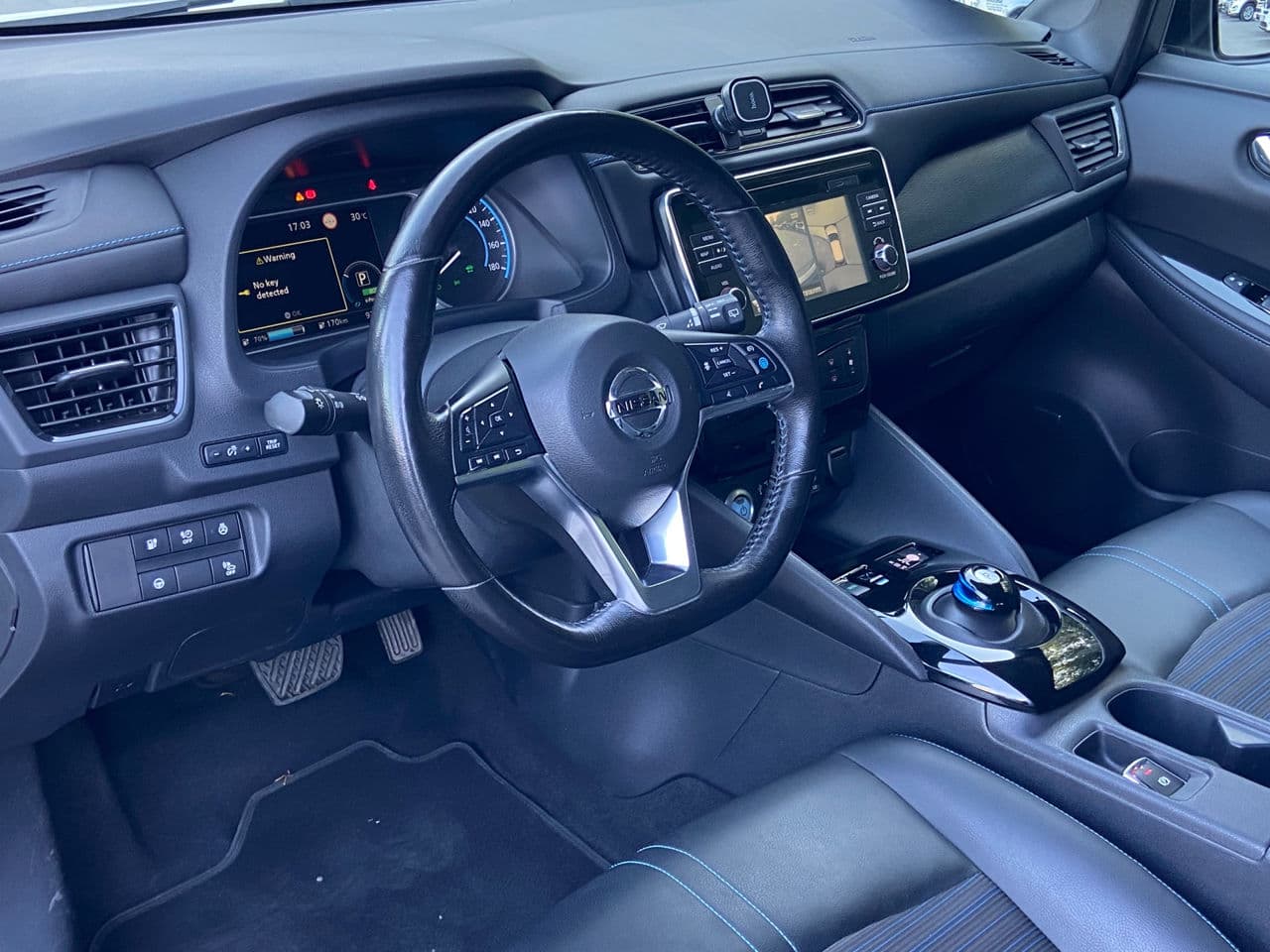 Nissan Leaf 2018 — Миниатюра 9