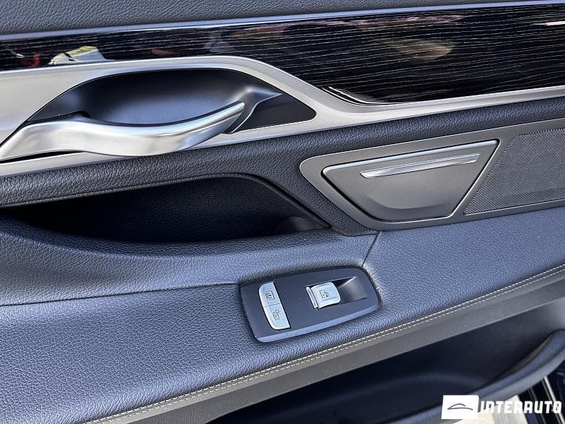 BMW 740 2017 — Миниатюра 18