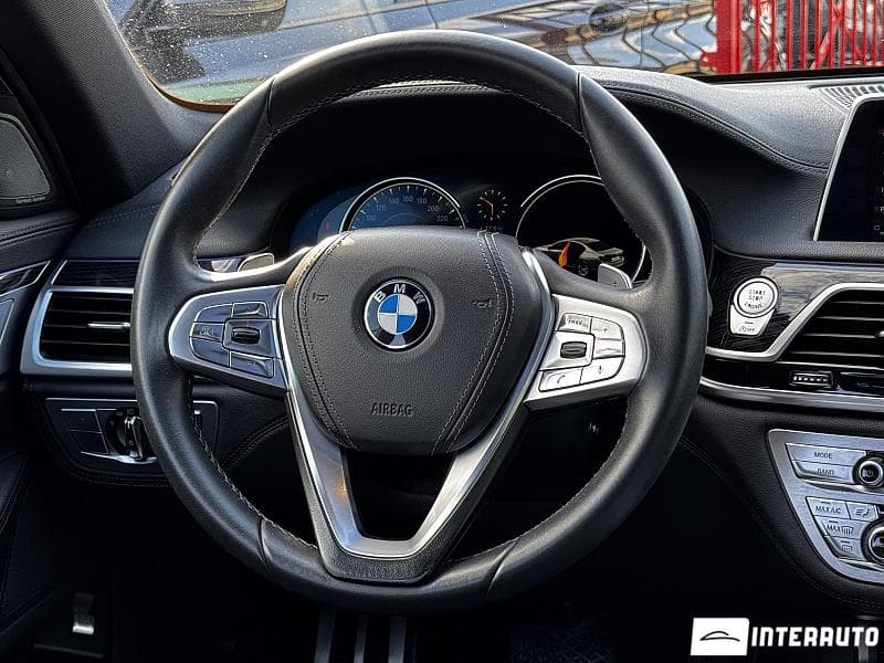 BMW 740 2017 — Миниатюра 11