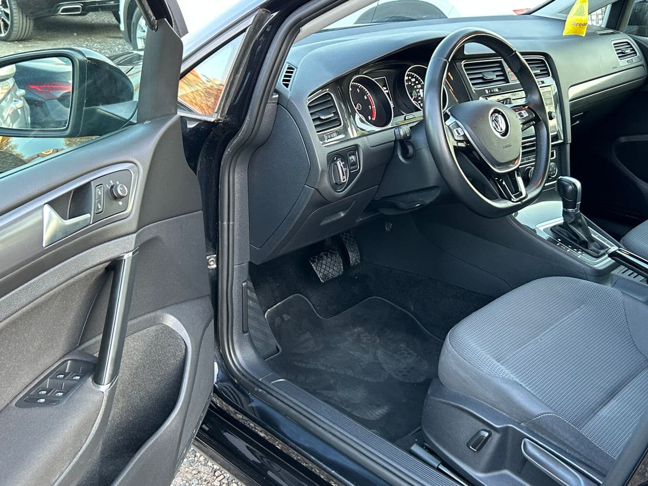 Volkswagen Golf 2019 — Миниатюра 6