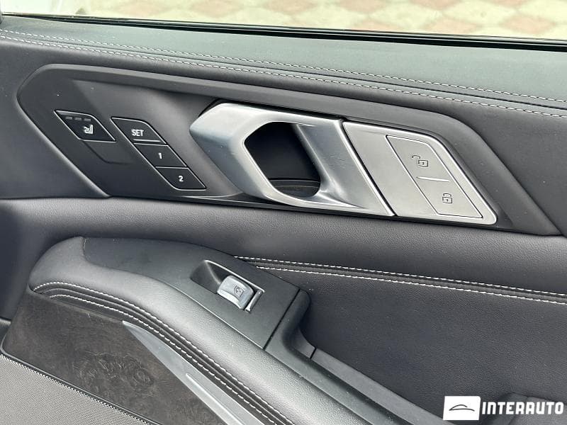 BMW X7 4.0i 2020 — Миниатюра 20