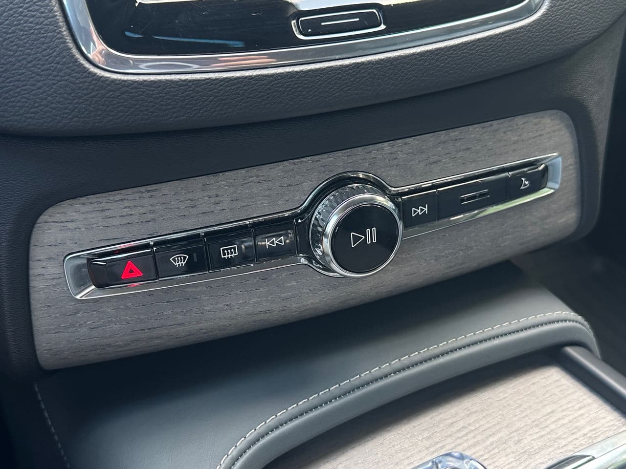 Volvo XC 90 2019 — Миниатюра 17