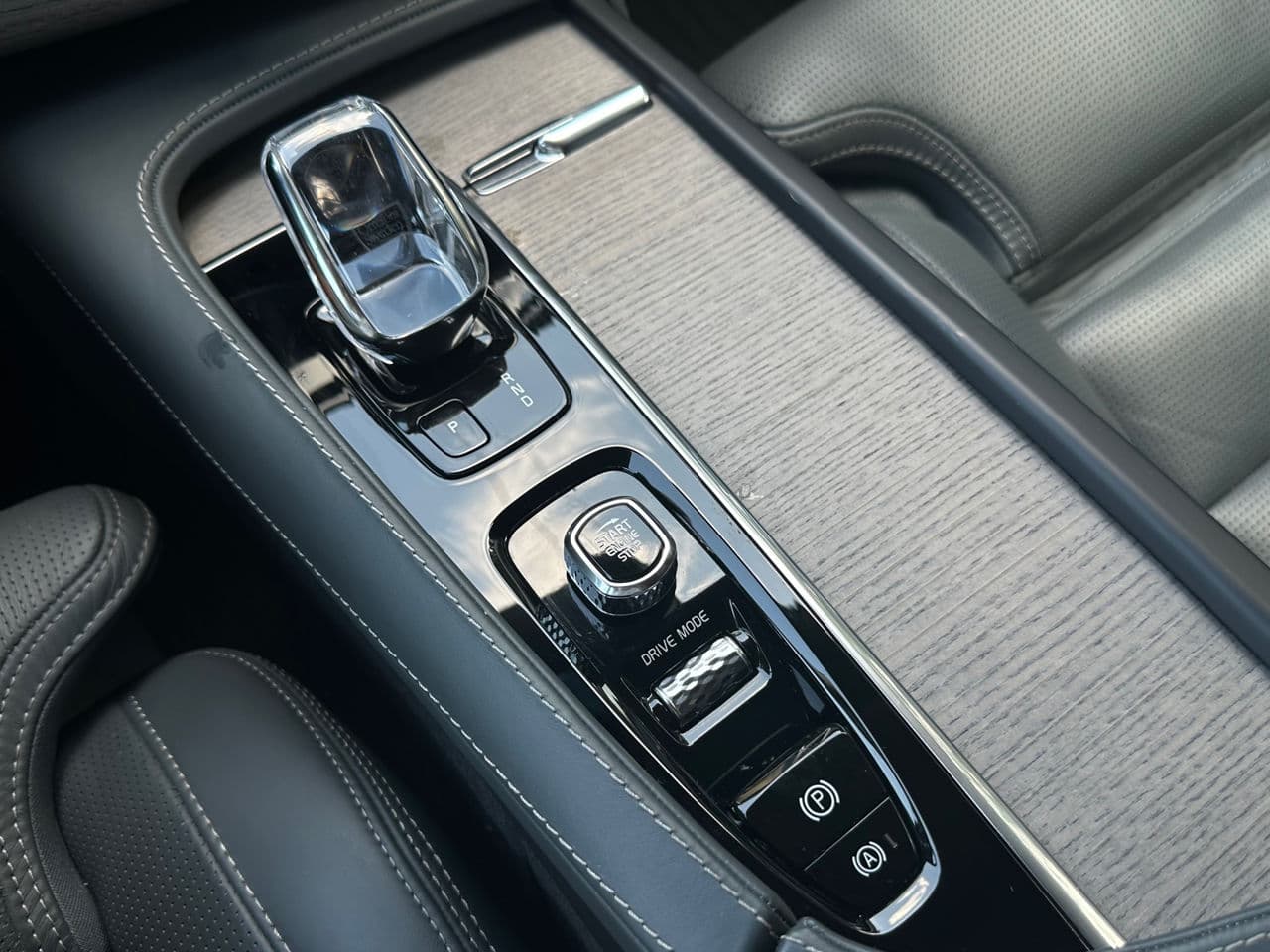 Volvo XC 90 2019 — Миниатюра 18