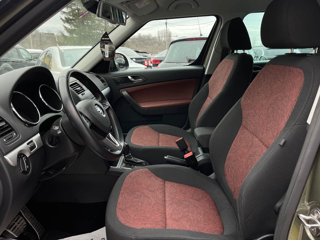 Skoda Yeti 2014 — Миниатюра 6