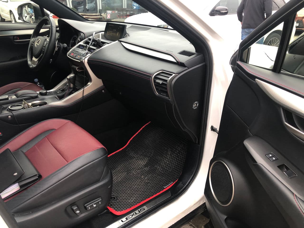 Lexus NX 300H 2015 — Миниатюра 14
