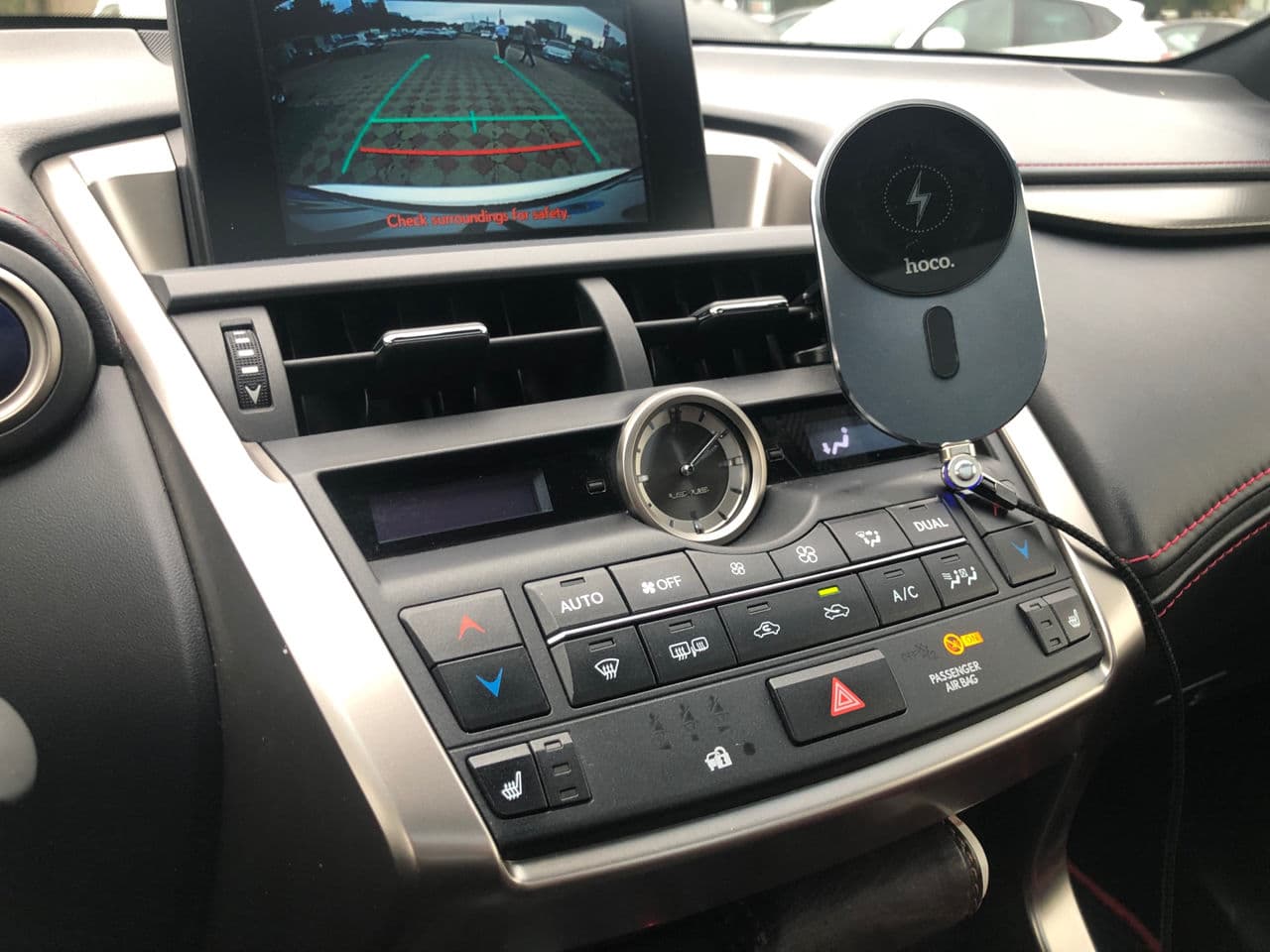 Lexus NX 300H 2015 — Миниатюра 12