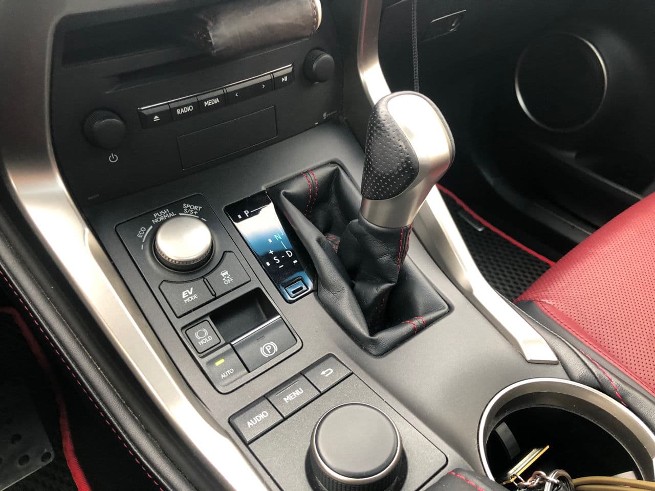 Lexus NX 300H 2015 — Миниатюра 13