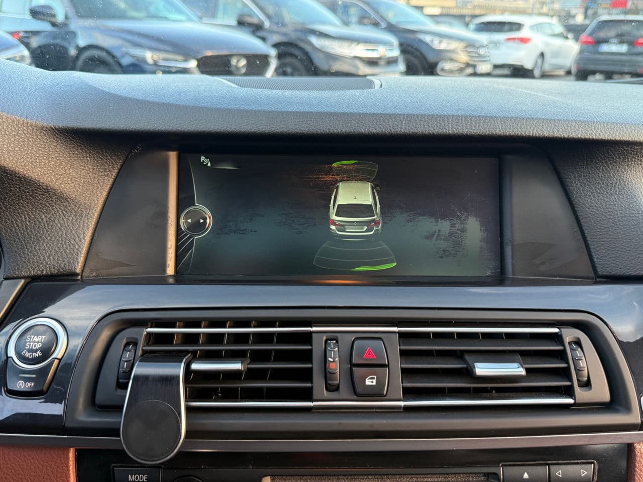 BMW 520 2012 — Миниатюра 9